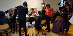 vrouwenverwendag-2017-den-haag-straat-consulaat-kappers