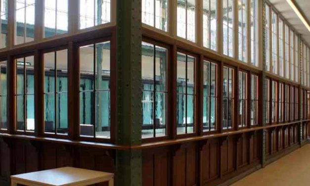 Drie hulploketten voor schulden in Escamp