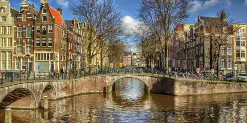 Amsterdam gooit roer om op woningmarkt: armen en ouderen boven expats