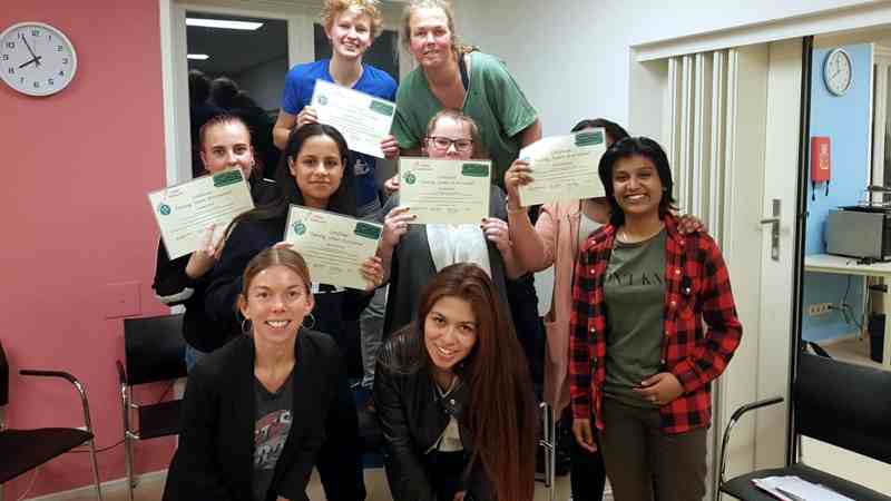 Certificaten PAJA training uitgereikt aan het onderzoeksteam van het project Samen 18 en vooruit!