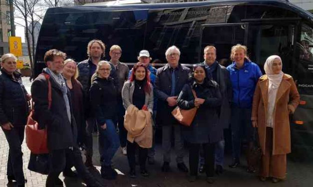 Wethouder organiseert een bezoek aan het succesvolle Werkplein in Dordrecht