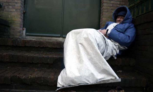 Straat Consulaat ontvangt (wederom) Sheltersuits