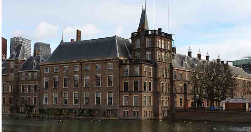 Kinderen in jeugdzorg al decennia onveilig, excuses van kabinet