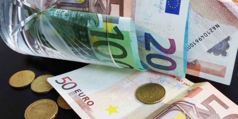 Ook Nederlanders met modaal inkomen worstelen om rond te komen