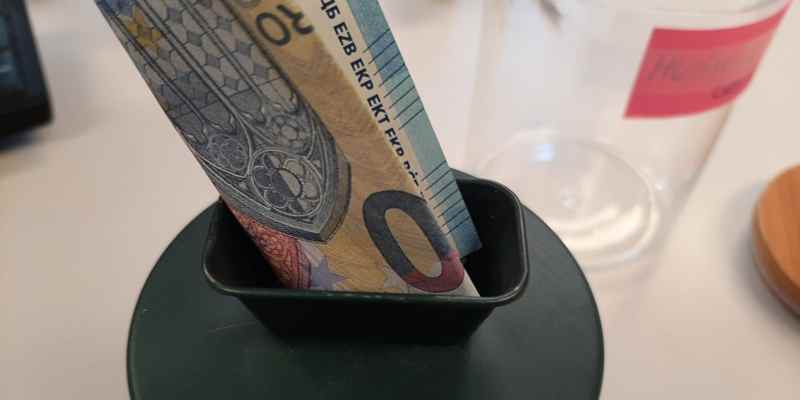 Hoe voorkom je forse schulden? Geef in Den Haag tijdelijk je vaste lasten uit handen