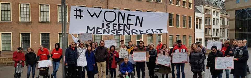 Krakers verlaten pand Piet Heinstraat