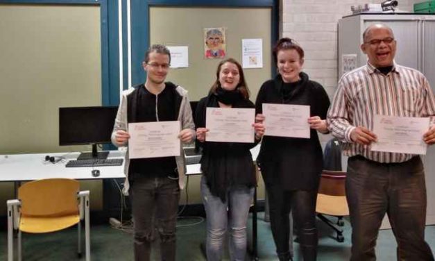 Certificaat uitreiking en Start nieuwe training Educatieproject