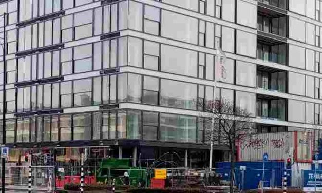 Kantoren steeds vaker oplossing voor woningnood: ‘zonde hoeveel er leegstaat’