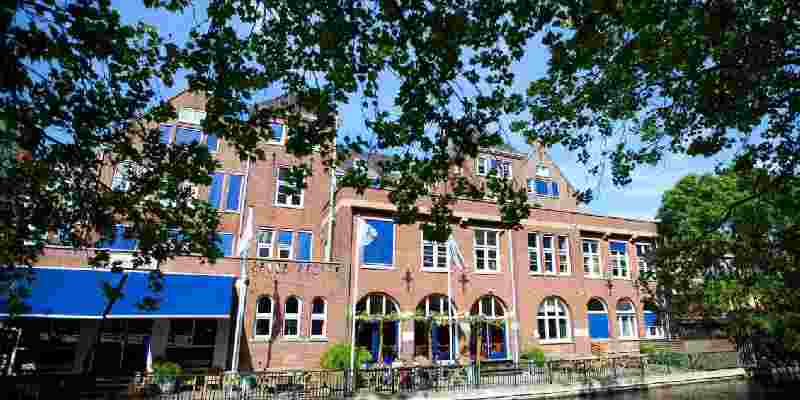 Kindbruid Cicek (26)belandt na gewelddadig huwelijk met drie kinderen in dakloosheid