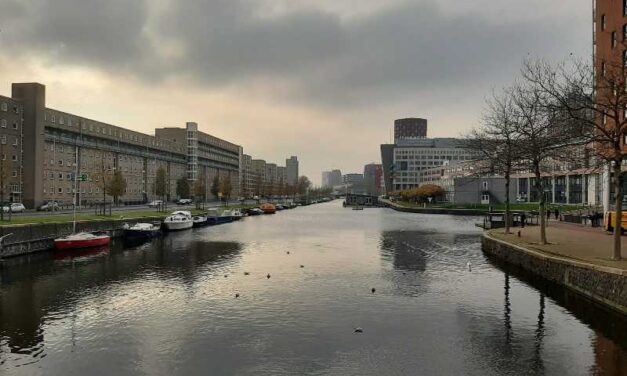 Een gammel, koud bootje als toevluchtsplek: ‘Ik ken vijf daklozen die het doen, maar het zijn er geheid meer’