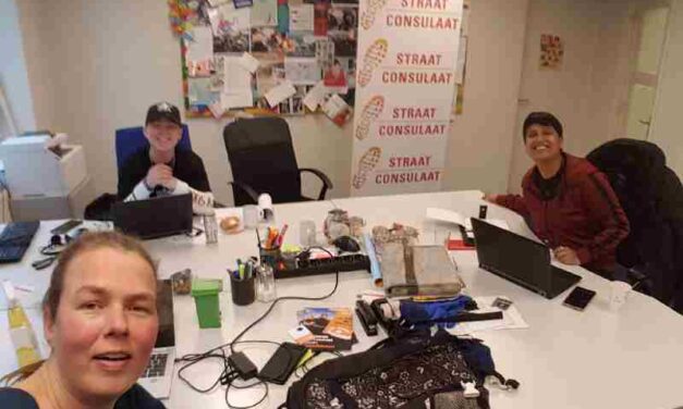 Achterban jongeren zoeken uit waar de campagnepanden van de politieke partijen zijn