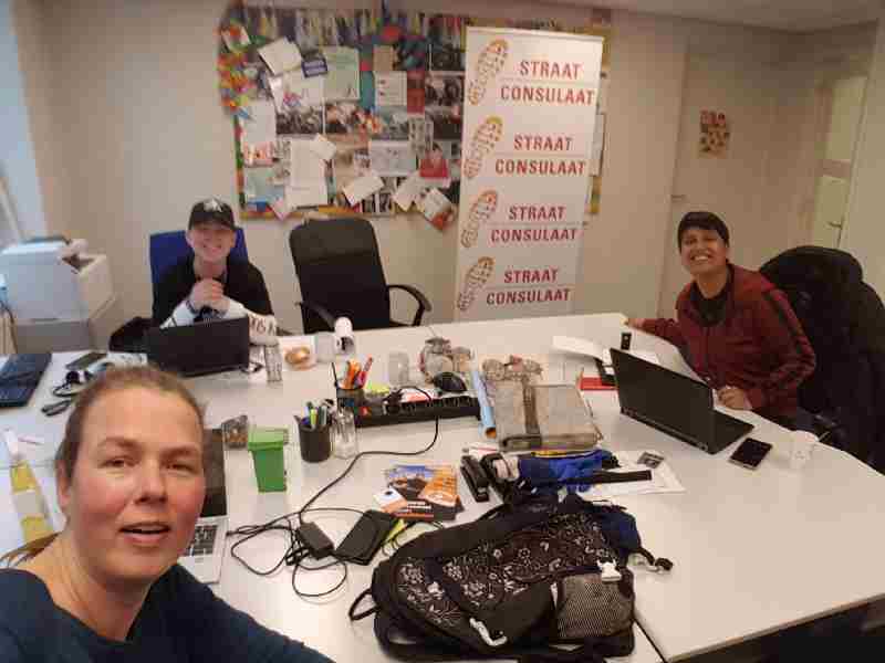 Achterban jongeren zoeken uit waar de campagnepanden van de politieke partijen zijn