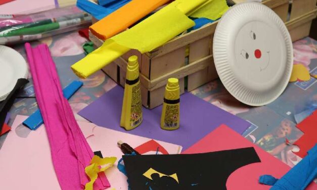 Ruim 800 kwetsbare Amsterdammers moeten naar andere dagbesteding: ‘Voordat je het weet verdwijnen mensen helemaal van de radar’