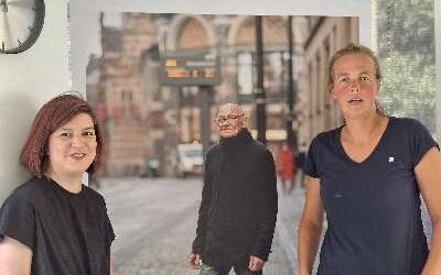 Lesley Arp (SP) op bezoek bij het Straat Consulaat