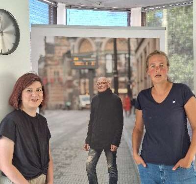 Lesley Arp (SP) op bezoek bij het Straat Consulaat