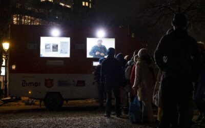 Meer dan Overleven: Een Jonge Moeder’s Strijd Tegen Armoede