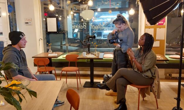 Samen Sterker: Doe Mee met Onze Wervingscampagne voor Jonge Vrijwilligers!