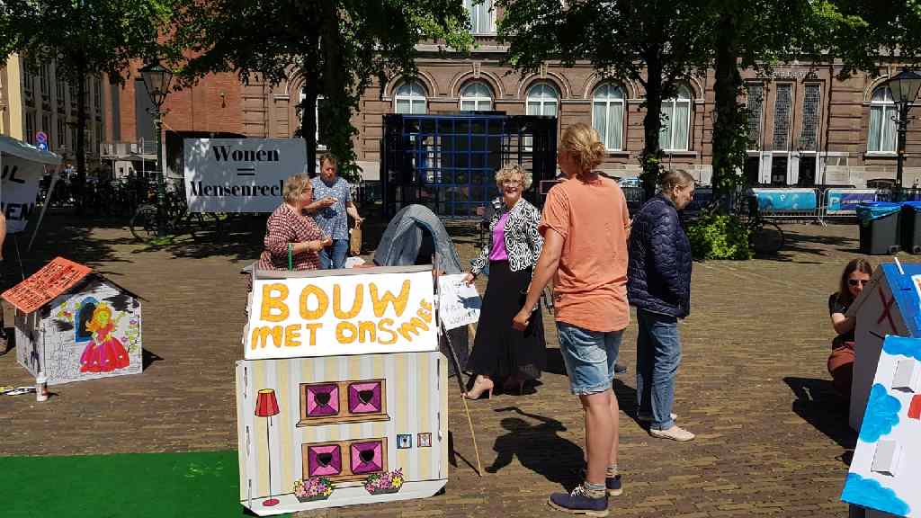 Pointer pop-up redactie Tilburg van start: van dozen tot dakloosheid