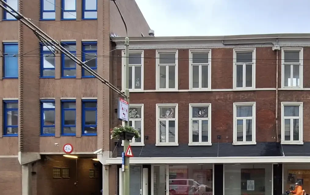 De wrangheid van leegstand: Politiepanden Jan Hendrikstraat blijven onbenut